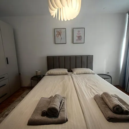 Apartman L&l 20 Minutes Walk To The Old Town
